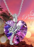 Náhrdelníky se Swarovski krystaly