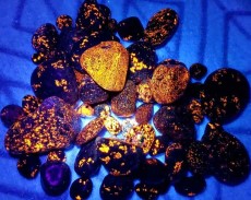 Yooperlite | UV Ohnivý kámen 