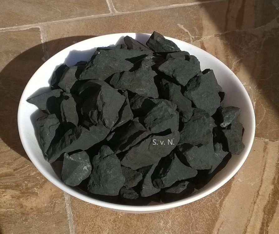 Šungit drť | přírodní čistič vody 100g (X162)