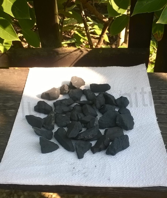 Šungit drť | přírodní čistič vody 100g (X162)