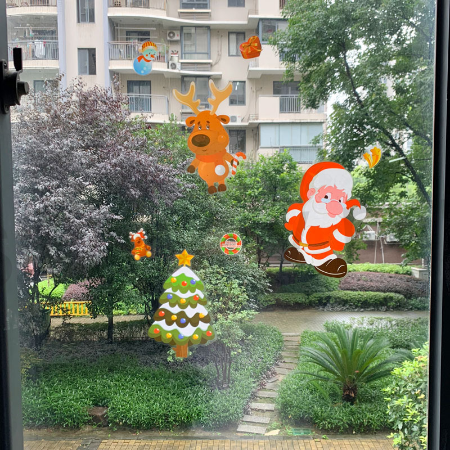 Vánoční samolepky na okna – elektrostatické dekorace s motivem postaviček (E141)