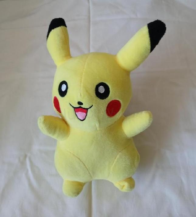 Plyšový Pikachu 24 cm – Pokémon postavička (D1155)
