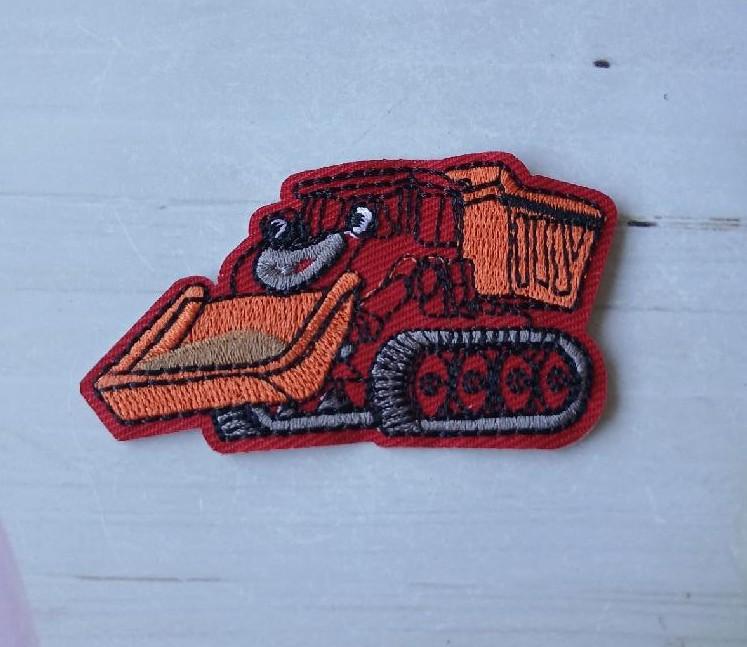 Nášivka auto pásák 7,5 × 4 cm (C917)