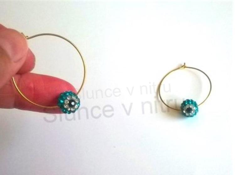 Zlaté náušnice kruhy Swarovski korálek zelené tyrkysové (BB481)