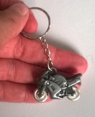 Klíčenka Motorka 3D šedá (D429)