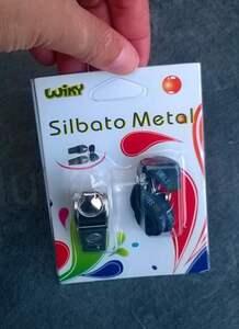Kovová píšťalka se šňůrkou (D453)