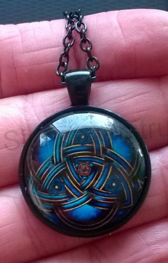 Náhrdelník s přívěškem Triquetra (BD473)