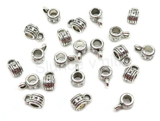 Slitinový korálek s očkem 8 x 5,5 x 4,5 mm (AA92)