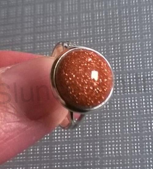 Nastavitelný minerální prsten aventurín 12 x 12 mm (X906)