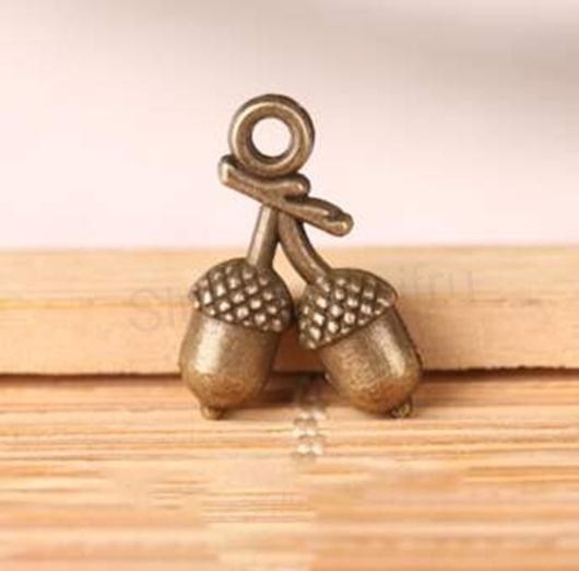 Přívěšek žaludy 14 x 11 mm (AA1)