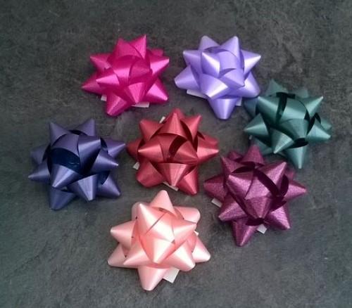 Dárková stužka, rozeta 7 cm (E674)