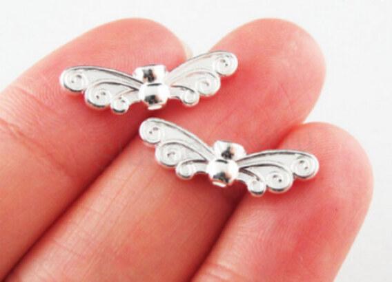 Andělské křídlo 14 x 5 x 3 mm stříbrné (AC267)