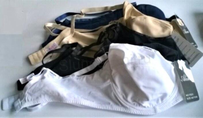 Dámská podprsenka s kosticemi bez výstuže Velikost 105 B bílá (K204)