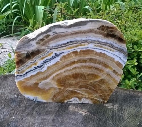 Aragonit řez 1175 g (Slovenská Republika) (X1608)