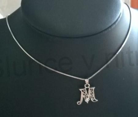 Řetízkový náhrdelník s písmenem M (BD715)
