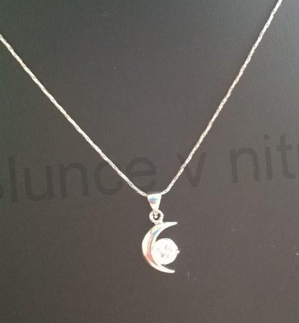 Řetízkový náhrdelník s ozdobou a čirým zirkonem (BD723)