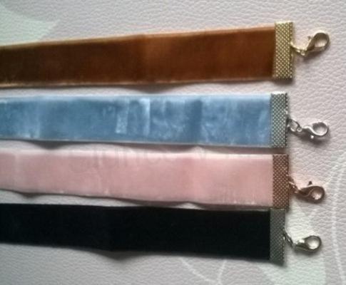 Náhrdelník choker sametový modrý (BD730)