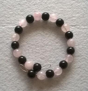 Minerální náramek s onyxem a růženinem (BC181)