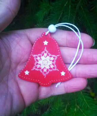 Dřevěné výřezy - závěsná ozdoba vánoční zvoneček (V178)