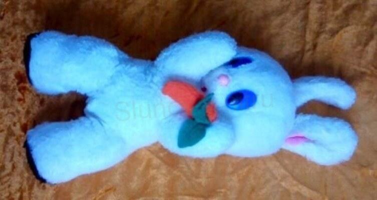 Plyšová hračka Zajíček, králíček s mrkví 43 cm (D901)