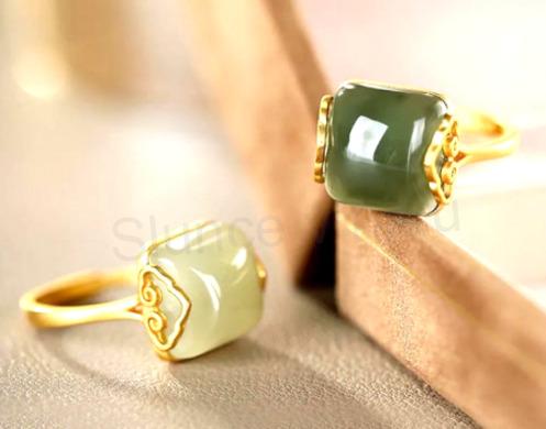 Nastavitelný pozlacený minerální prsten jadeit zelený velikost 55 (X1783)