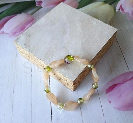 Korálkový náramek ze skleněných korálků – Jablonecké korálky (BC570)