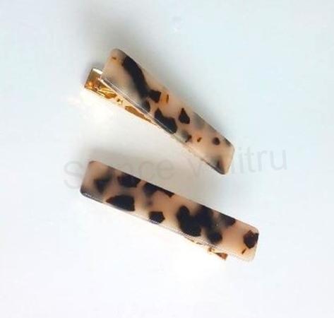 Střední acetátová sponka do vlasů barevná leopard (H552)