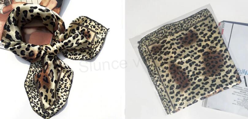 Dámský vzorovaný hedvabný šátek (H45)