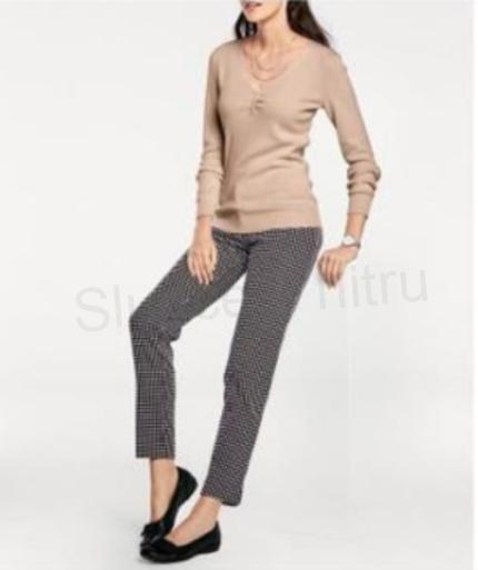 Dámský svetr s výstřihem do V velikost S (K463)