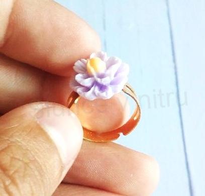 Jemný nastavitelný prstýnek světle fialová kytička (BP468)