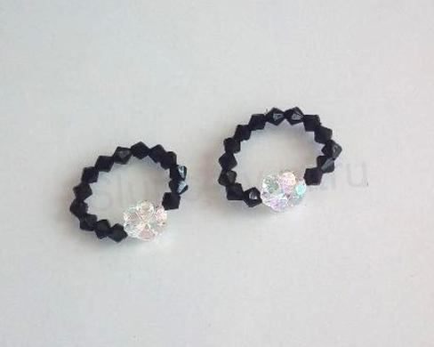 Korálkový kytičkový prsten (BP510)