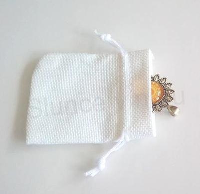 Dárkový jutový sáček 9,5 x 8 cm bílý (AE42)