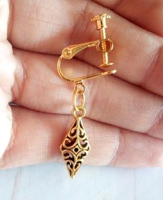 Náušnice klipsy - šroubovací s ozdobou (BB862)