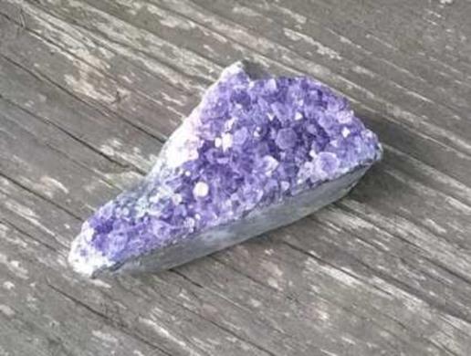 Ametyst drúza 85 g (Uruguay) (X1902)