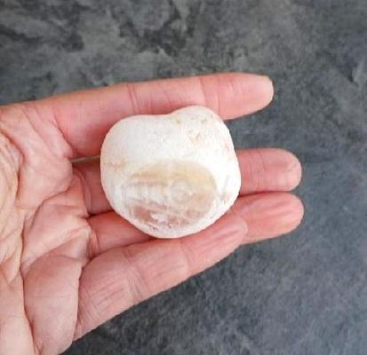 Růženín řez - surový s limonitem 96,1 g (Brazílie) (X1920)