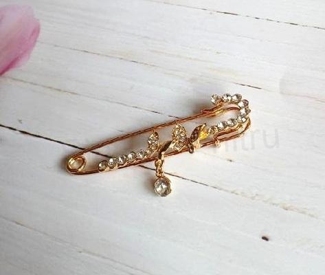 Špendlíková kamínková brož se závěsem (H661)