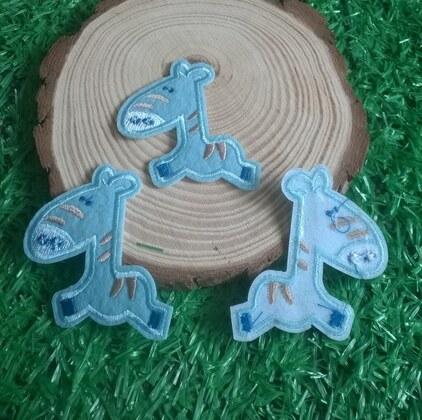 Nášivka, nažehlovačka koník 6,6 x 4,7 cm (C761)