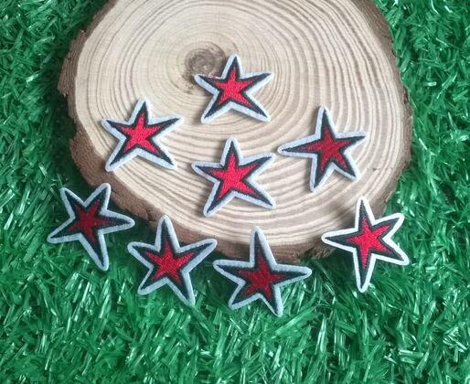 Nášivka hvězda 3,2 x 3 cm (C770)