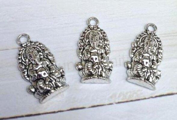 Přívěsek hinduistického sloního boha Ganéši - 26,5 x 12,8 mm (AA347)