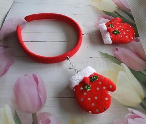 Vánoční čelenka do vlasů rukavice (H728)