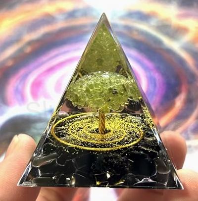 Orgonitová pyramida - noční krása, strom života 5,5 x 5,2 cm (PP219)