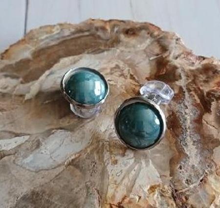 Náušnice klipsny imitace perly – tyrkysová modrá, nerez ocel (BB949)