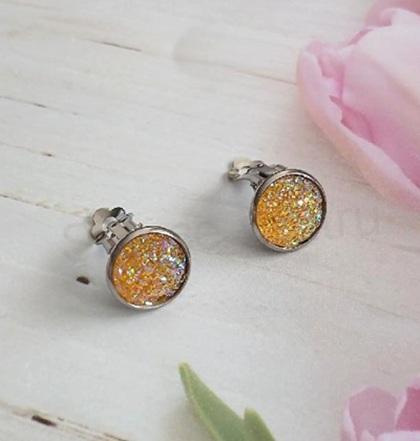 Náušnice klipsy s orgonitem, kabošon 12 mm – nerez (BB976)