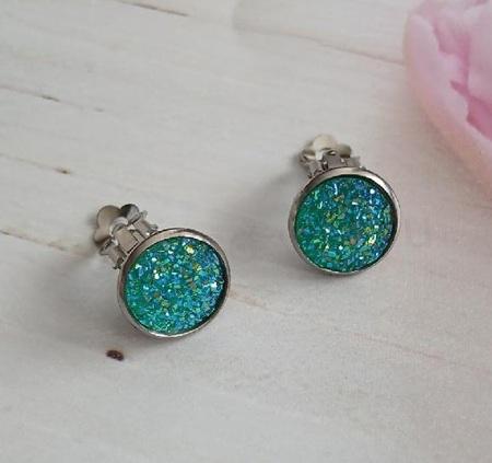 Náušnice klipsy s orgonitem, kabošon 12 mm – nerez (BB977)