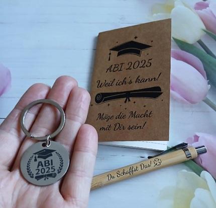  Dárková sada – blok, tužka, klíčenka, organza sáček (E1064)