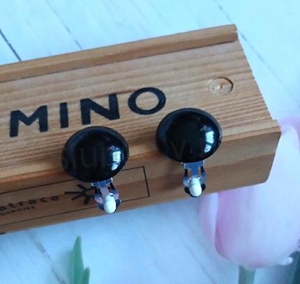 Náušnice klipsy s černým kabošonem (BB1011)