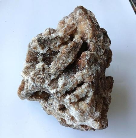 Mřížkový (Lamelární) křemen – Boxwork Quartz – sběratelská drúza (950 g) (X2224)