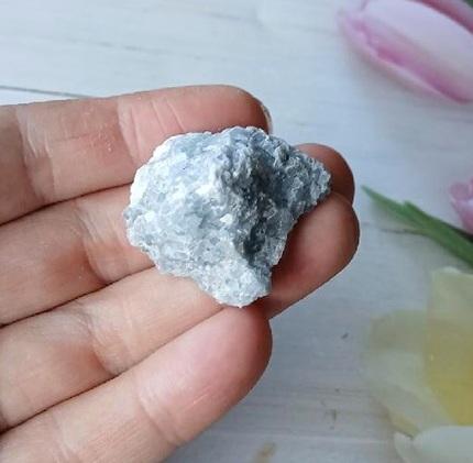 Minerální kámen modrý kalcit drúza (23 g) (X2241)