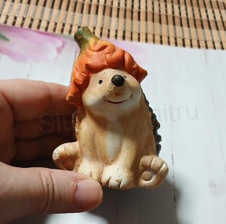 Dekorativní figurka ježeček 8,6 x 6,5 cm (L69)