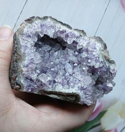 Minerální kámen ametyst drúza (498 g) (Brazílie) (X2262)